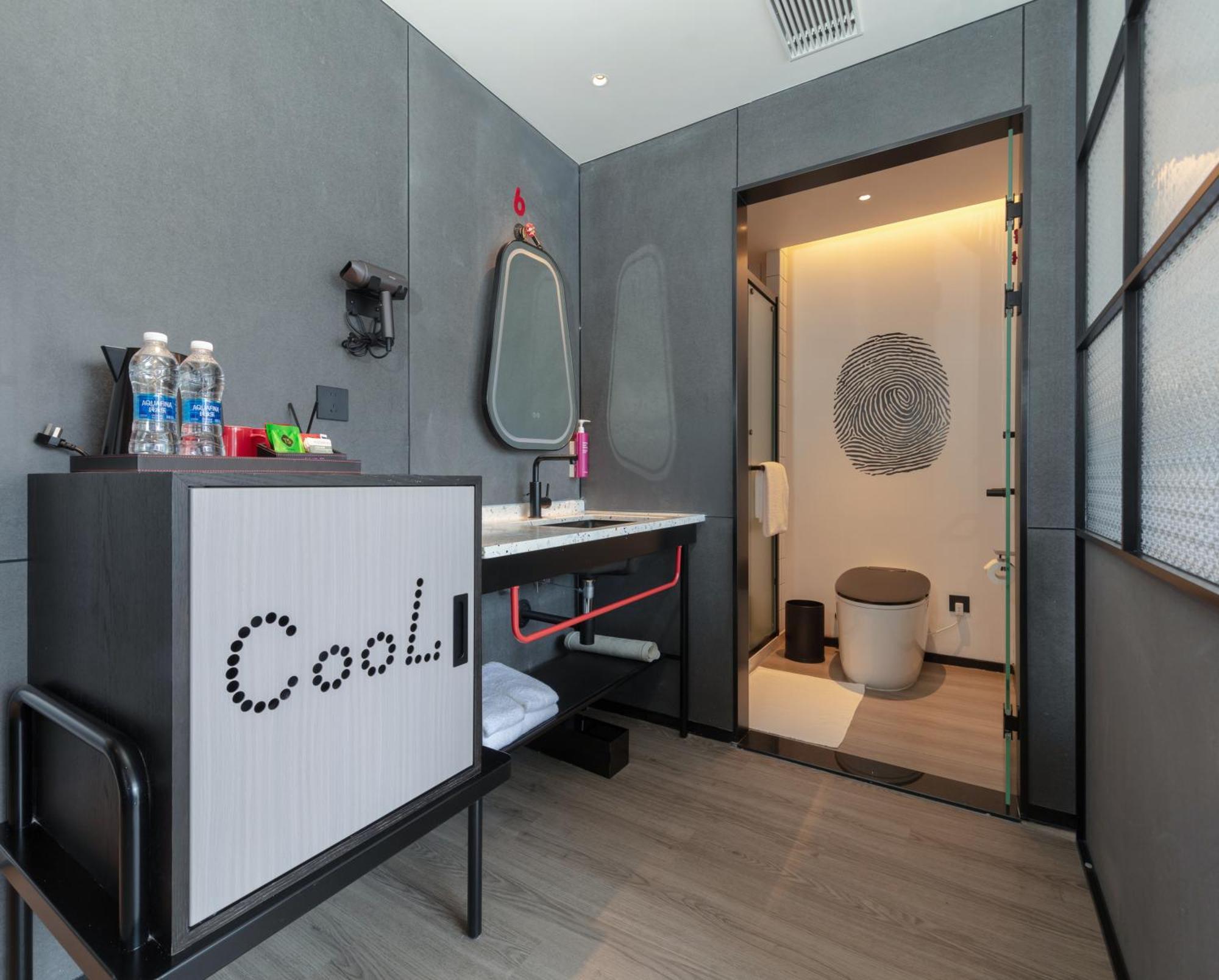 Hotel Moxy Chongqing Esterno foto