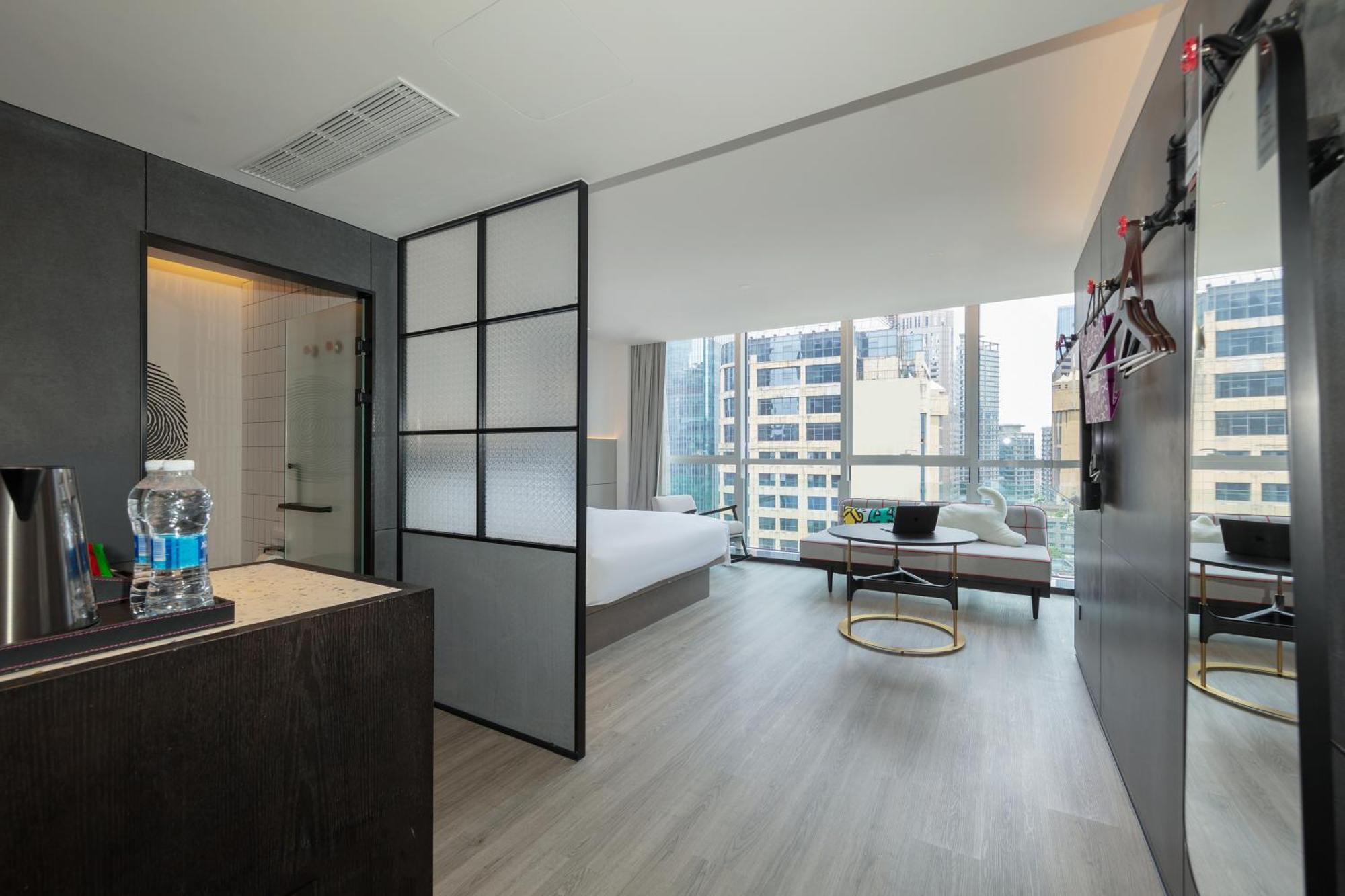 Hotel Moxy Chongqing Esterno foto