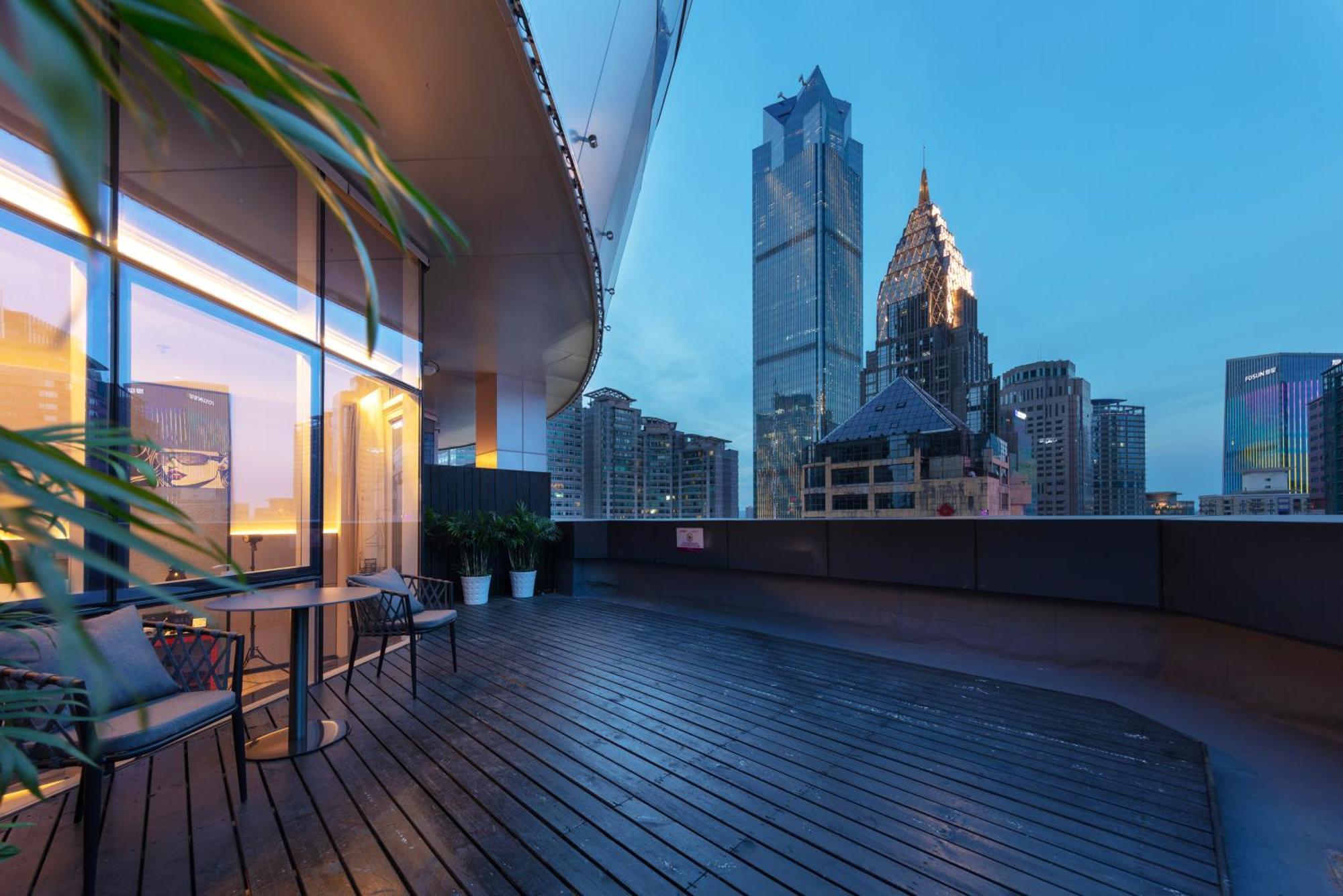 Hotel Moxy Chongqing Esterno foto
