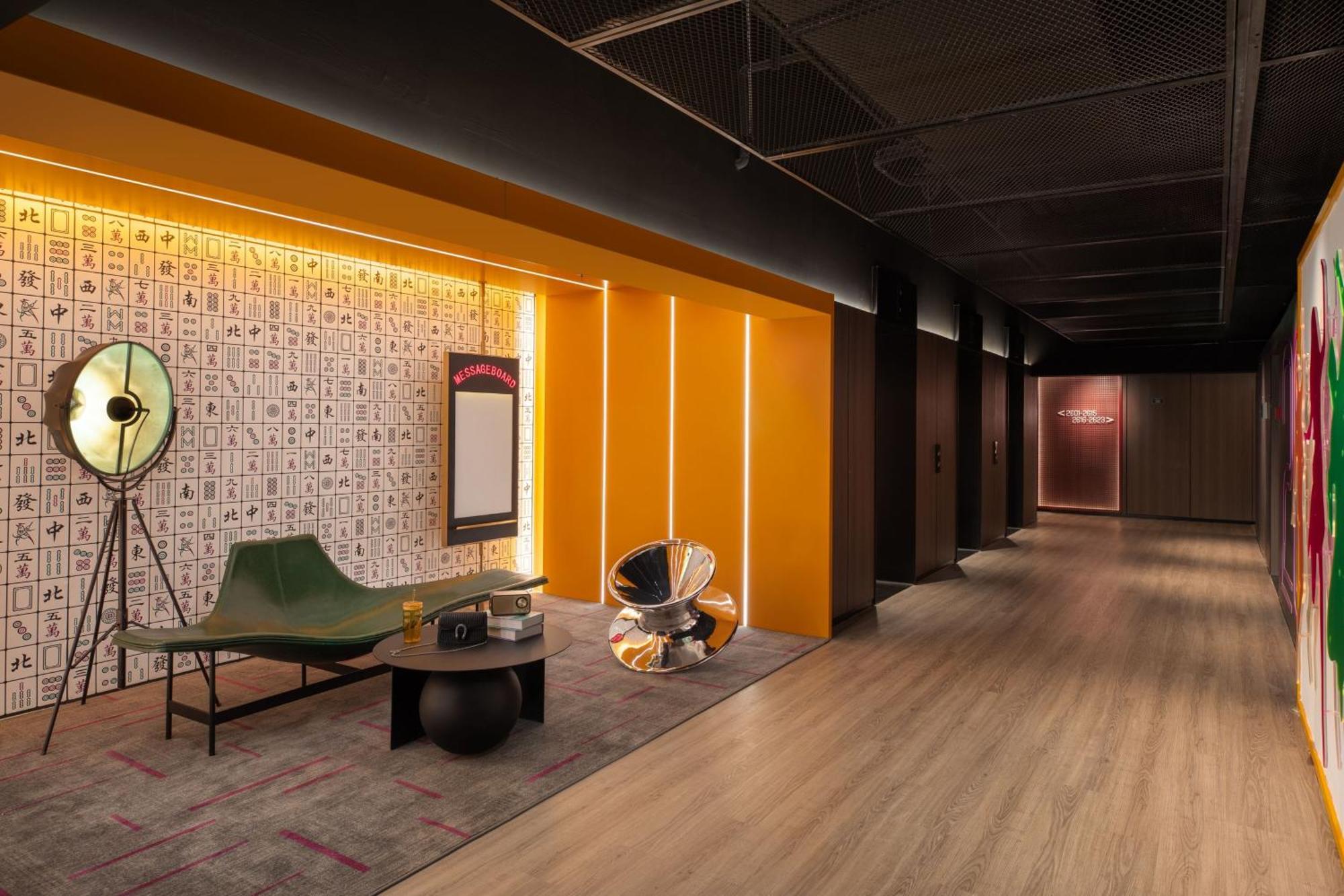 Hotel Moxy Chongqing Esterno foto