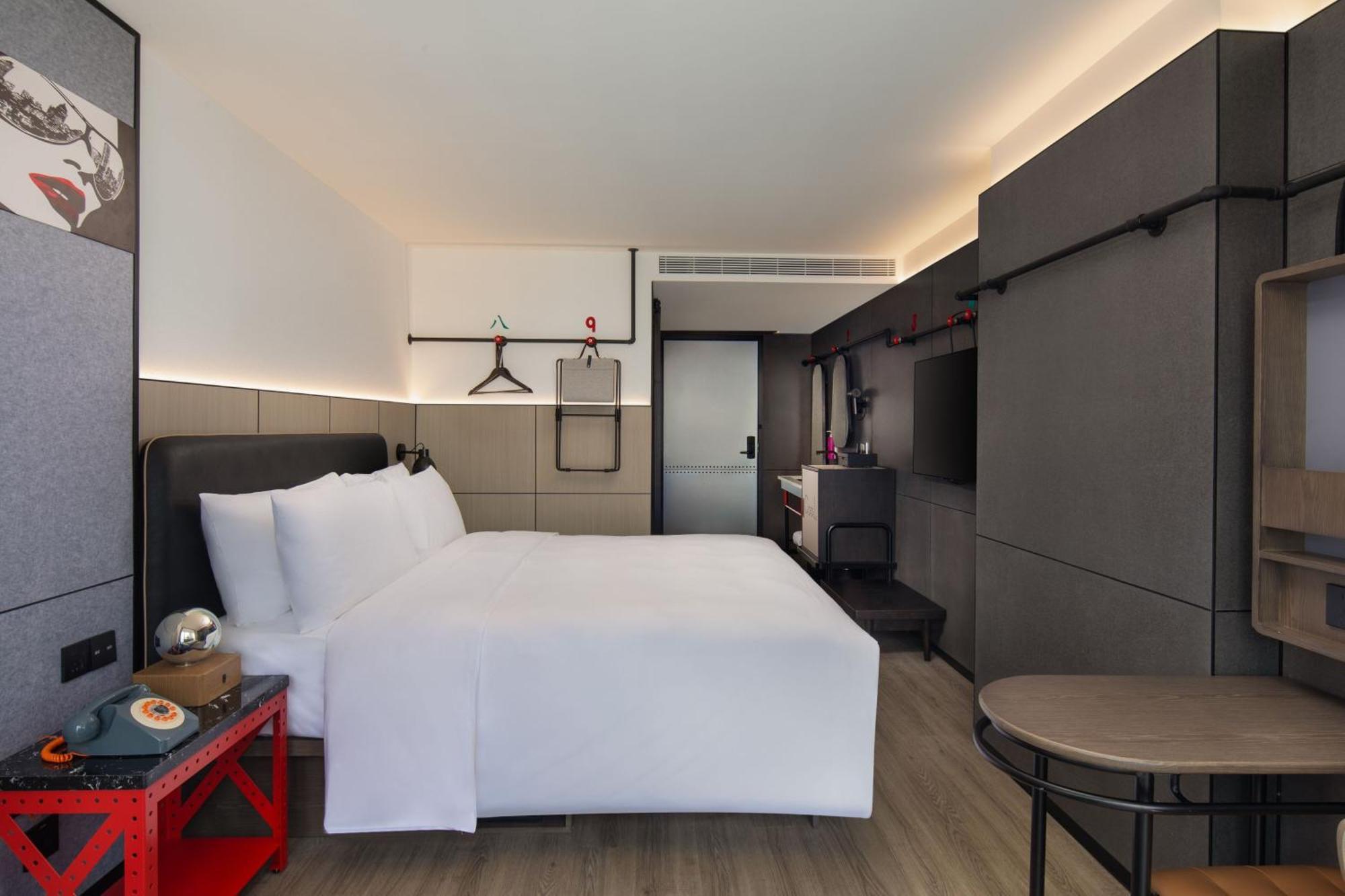 Hotel Moxy Chongqing Esterno foto